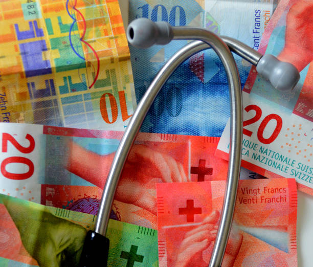 Du betrachtest gerade Geld sparen bei der Krankenkasse in der Schweiz: Die besten Tipps und Tricks