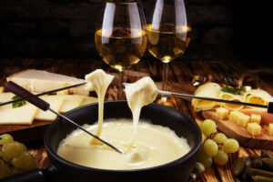 Mehr über den Artikel erfahren Fondue: Der Klassiker für Gesellige Abende und Festliche Anlässe